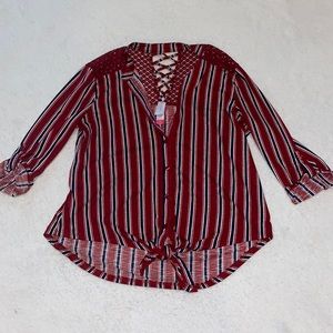 Brand: NoBoundaries, size: M, red stripe shirt